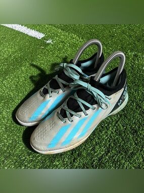 Adidas x Crazyfast Messi.3 Silver & Blue Indoor Soccer Cleats IE4075 Youth 3